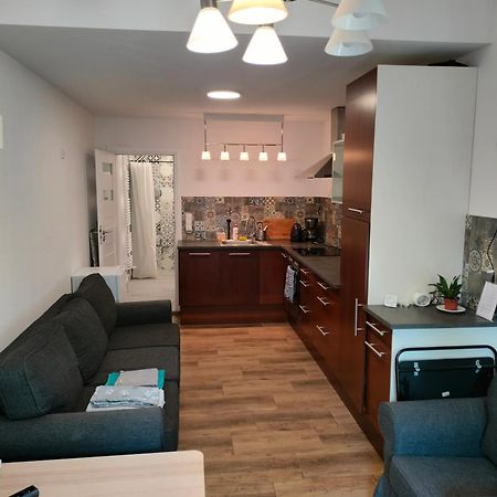 Urocze Studia W Lomiankach, 1- Z Sauna I Tarasem, 2- Z Kominkiem, 3- Ekonomiczne, 7Km Metro Mlociny Warszawa Łomianki Buitenkant foto