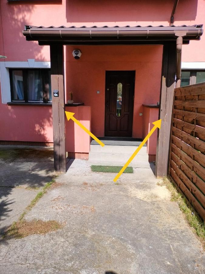 Urocze Studia W Lomiankach, 1- Z Sauna I Tarasem, 2- Z Kominkiem, 3- Ekonomiczne, 7Km Metro Mlociny Warszawa Łomianki Buitenkant foto